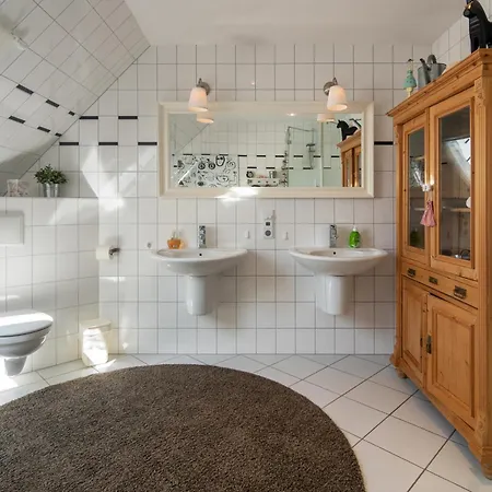 Holiday home Neu! Exklusives Ella