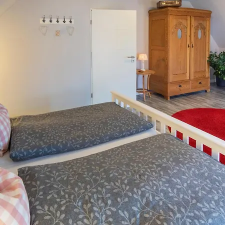 Neu! Exklusives Ella