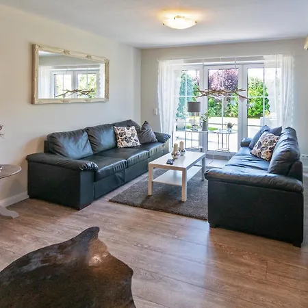 Neu! Exklusives Ella